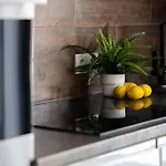 Sluzewiec Bright With Garden&parking By Renters شقة *