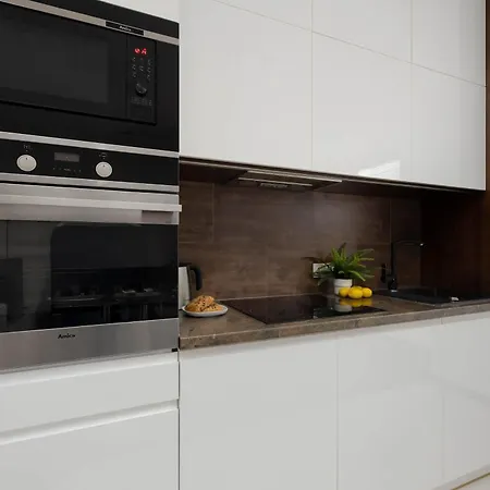 Sluzewiec Bright With Garden&parking By Renters 바르샤바