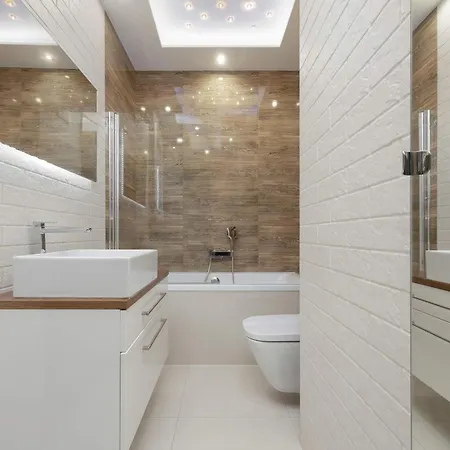 Sluzewiec Bright With Garden&parking By Renters Апартаменты