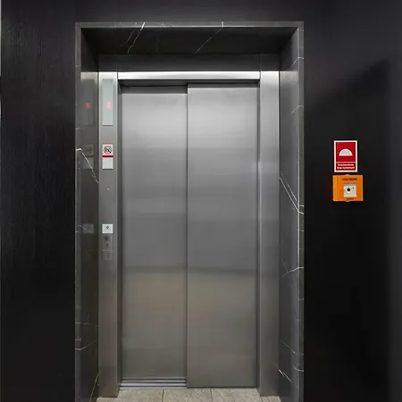 Sluzewiec Bright With Garden&parking By Renters דירה ורשה