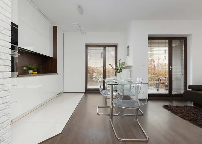 Sluzewiec Bright With Garden&parking By Renters Warszawa